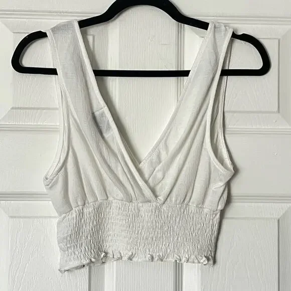 Urban Outfitters Shirred Deep-V Cropped Top - Size UNKNOWN - Picture 3 of 4